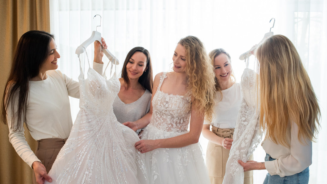 Bridal shower - pomerjanje poročnih oblek na domu