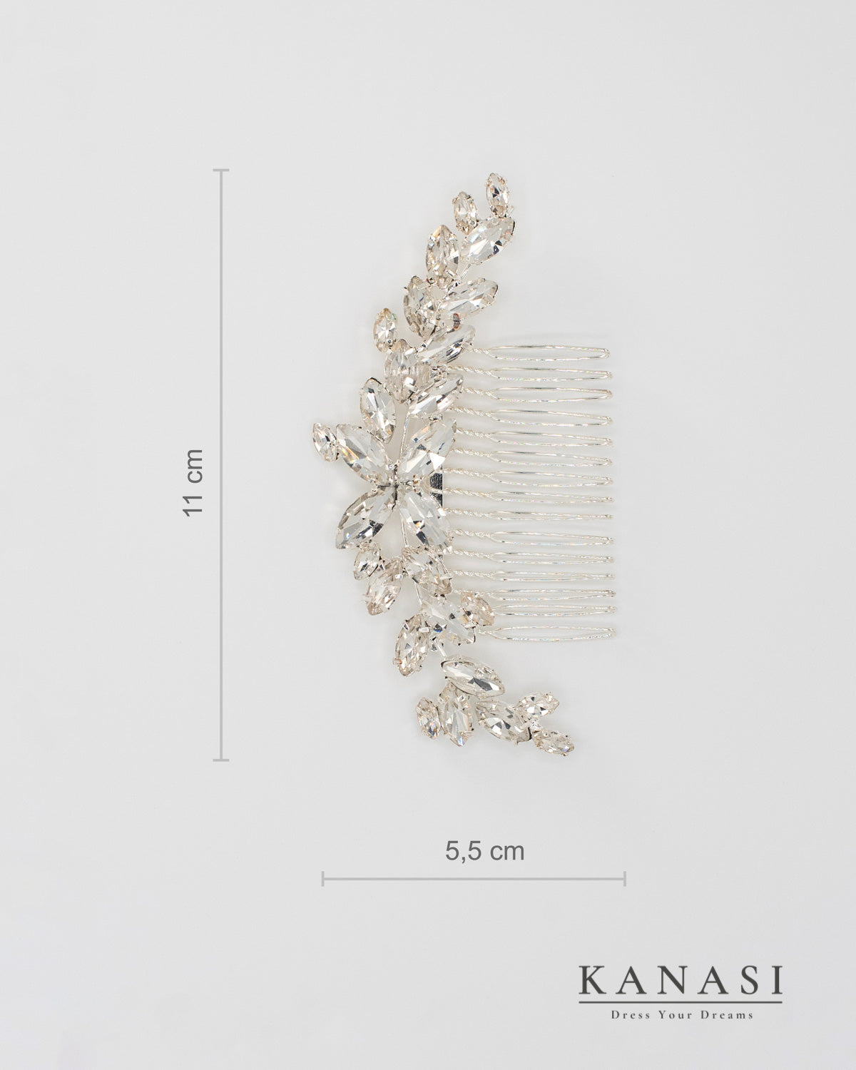 Elegantni srebrni poročni glavniček z bleščicami in kristali – dimenzije 5,5 x 11 cm